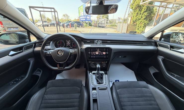 Volkswagen Passat variant 1.4 TSI GTE Plug-in-hybrid (2018. 01)