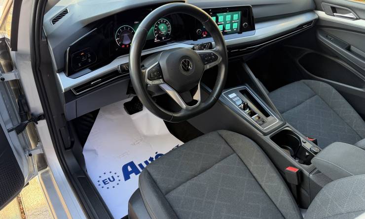 Volkswagen Golf VIII Variant 1.5 eTSI ACT Life DSG (2022. 07)