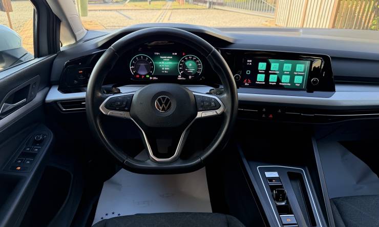 Volkswagen Golf VIII Variant 1.5 eTSI ACT Life DSG (2022. 07)